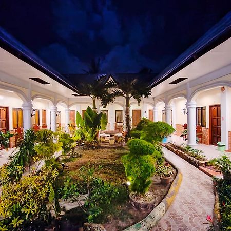 פורטו פרינססה Mbg Travellers Inn Powered By Cocotel מראה חיצוני תמונה